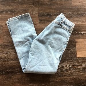 VINTAGE WRANGLER LIGHT WASH JEANS